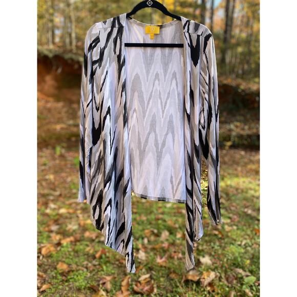 LIZ LANGE Jacket Cardigan Grey White Zigzag Print Plus SZ 1X C100145 - Picture 1 of 3